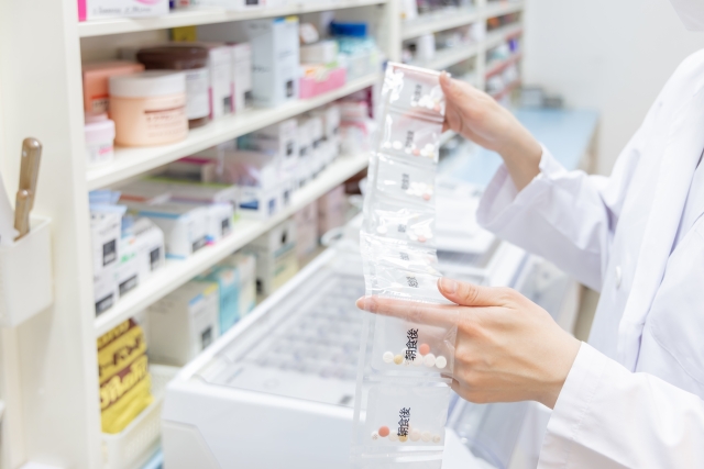 ファル・メイトで派遣薬剤師求人探してみた！「やばい！しつこい！」の評判は本当？単発レギュラーの時給やサポート対応の実態